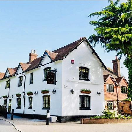 The Nest Hotel & Restaurant Petersfield Eksteriør bilde