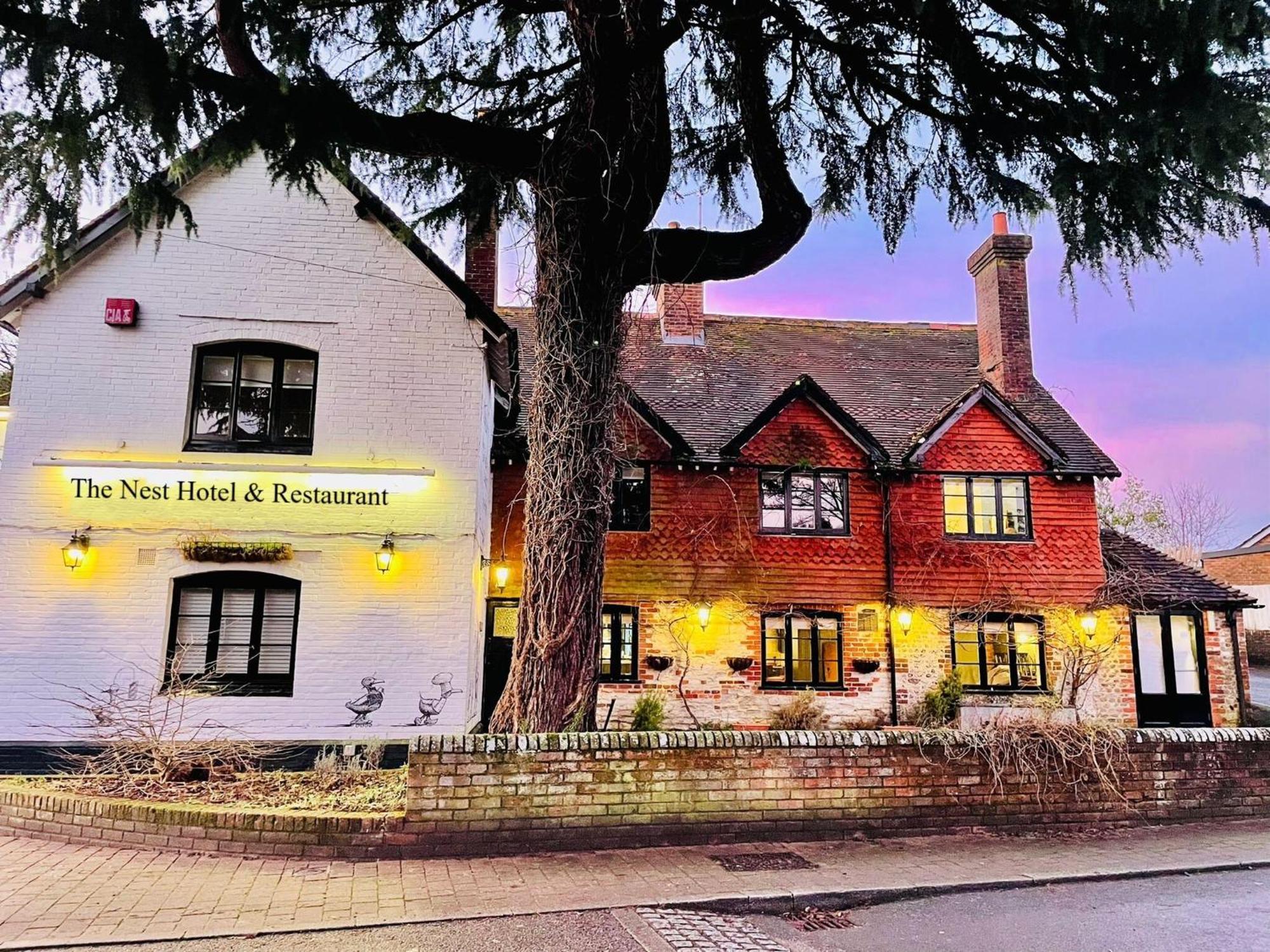 The Nest Hotel & Restaurant Petersfield Eksteriør bilde